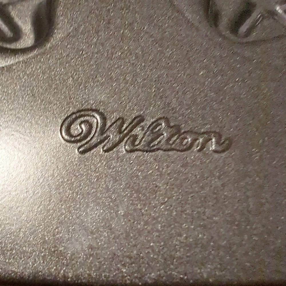 Wilton Holiday Candy/Cookie Mold Pan